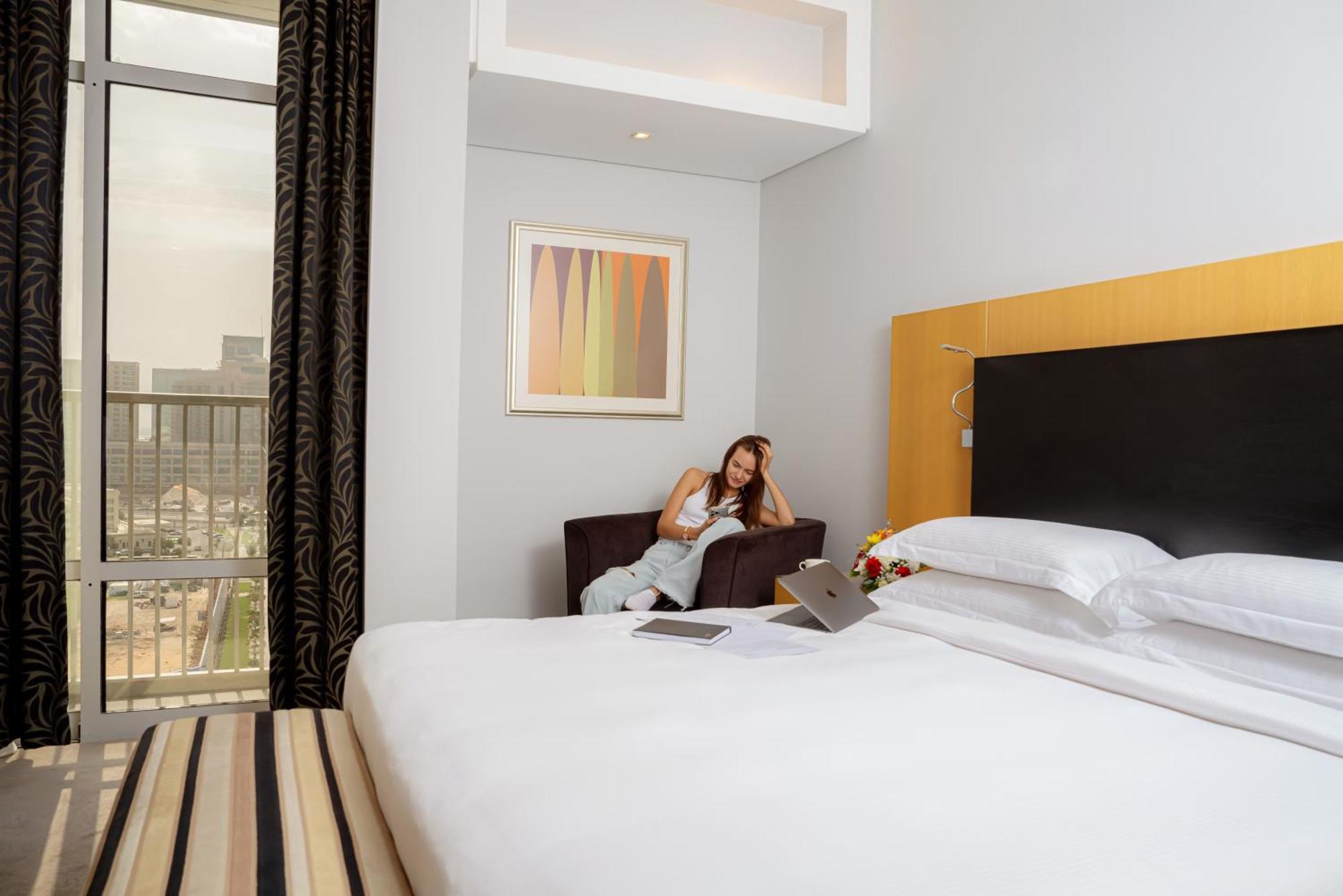 Hala Arjaan By Rotana, Deluxe Hotel Apartments Abu Dhabi Eksteriør billede